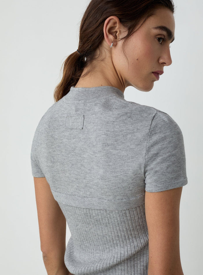 AUSTIN GREY SHORTSLEEVE KNITTED TOP