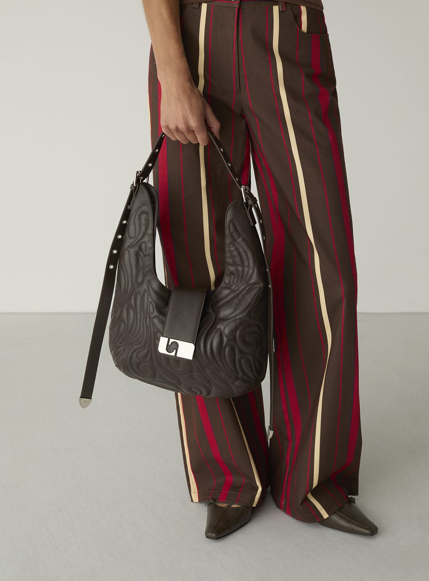 VIXEN BROWN LEATHER PADDED BAG
