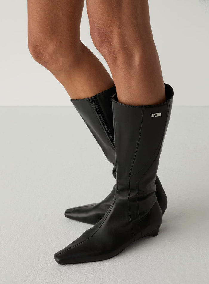 MAVE BLACK BOOTS