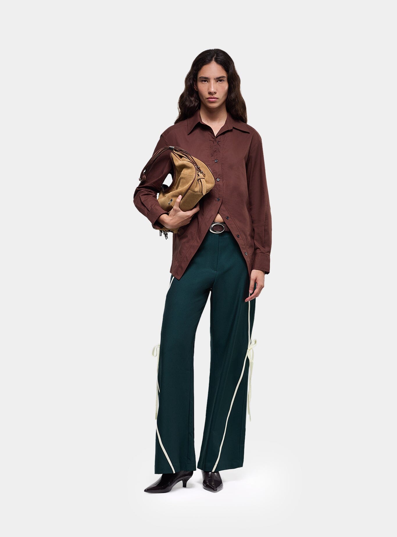 NO BOYFRIEND BROWN SHIRT