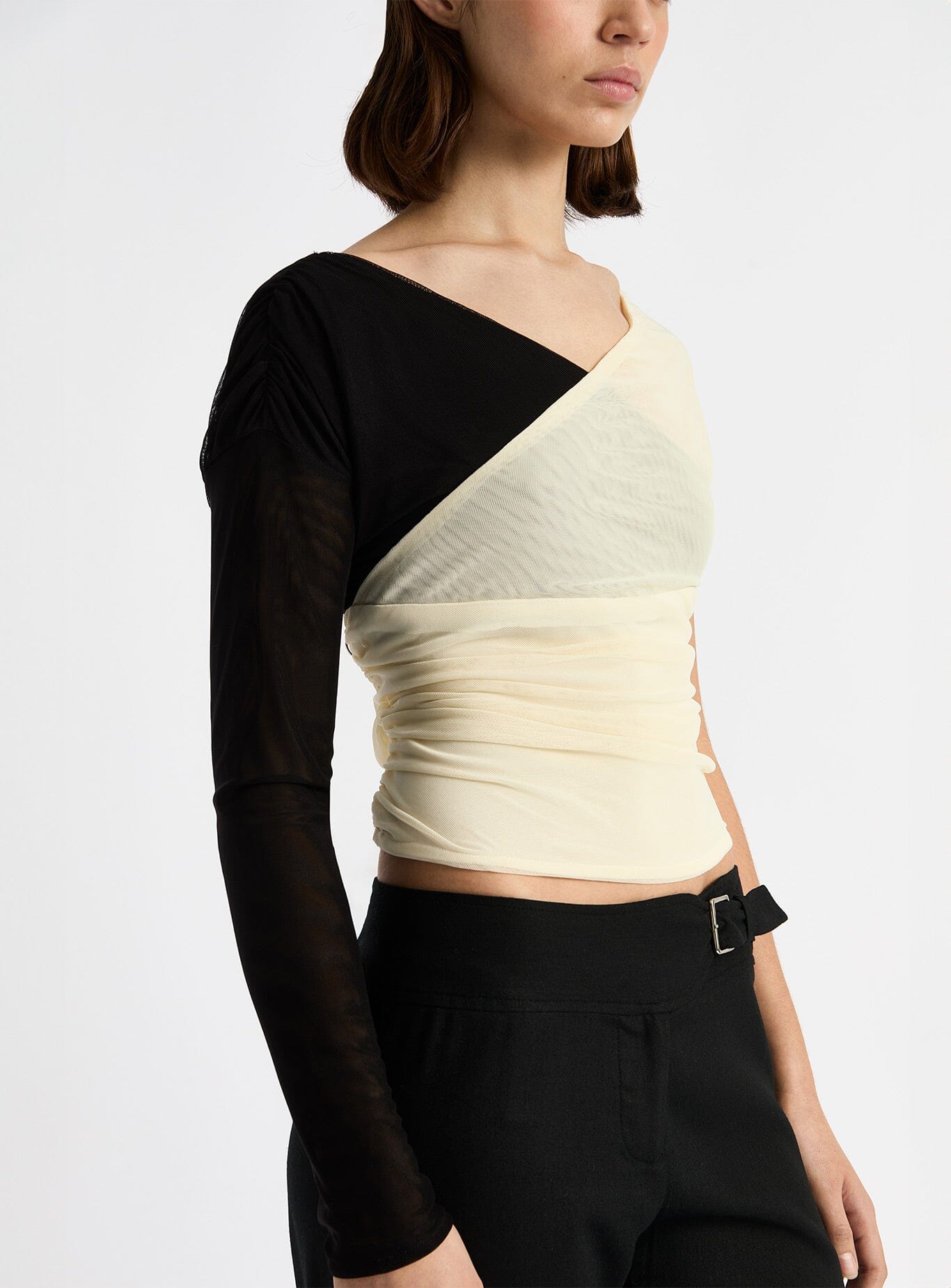 AQUARIUM BLACK & ECRU DRAPED TOP