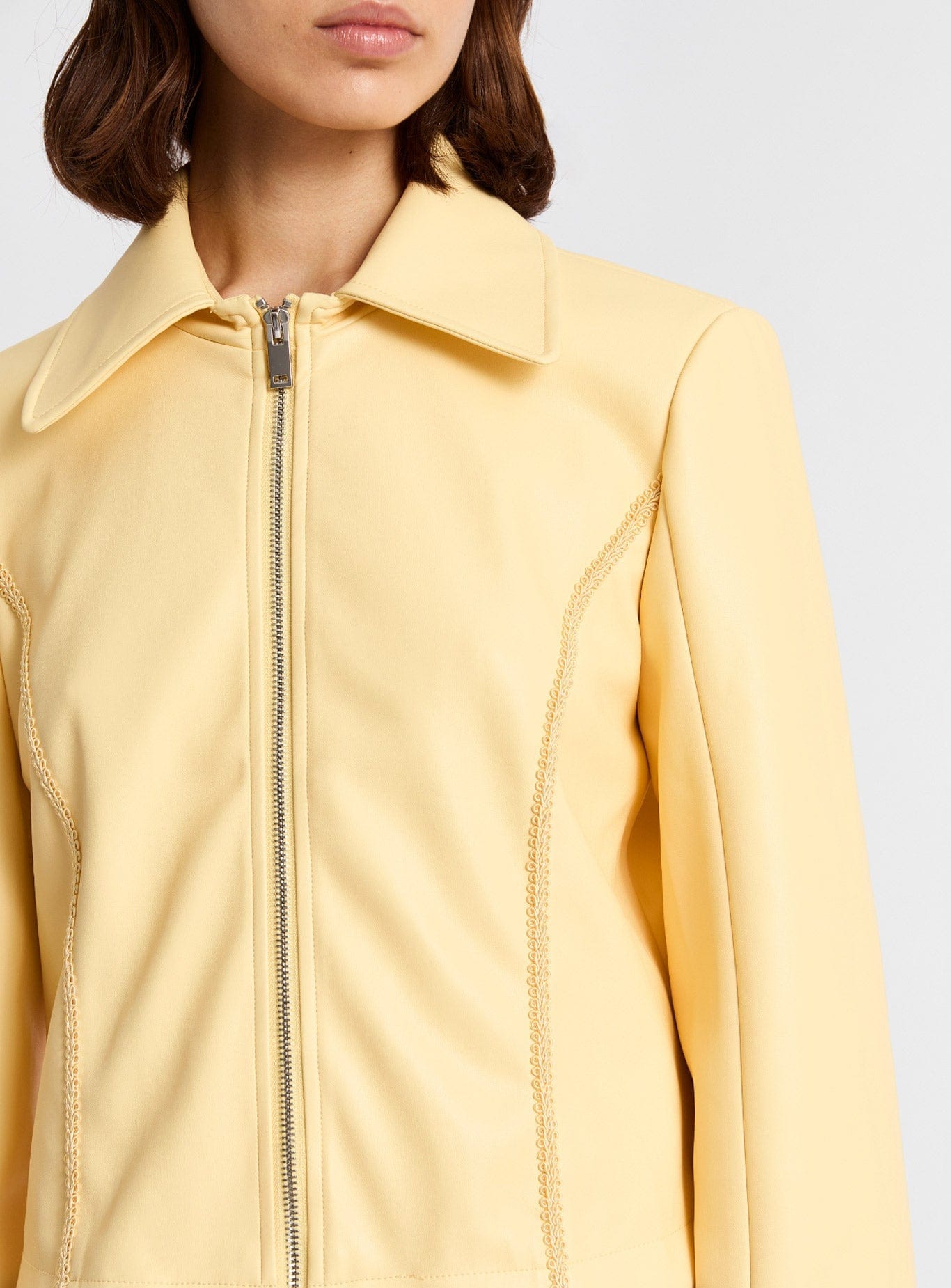 GABRIELLA BUTTER SHORT JACKET