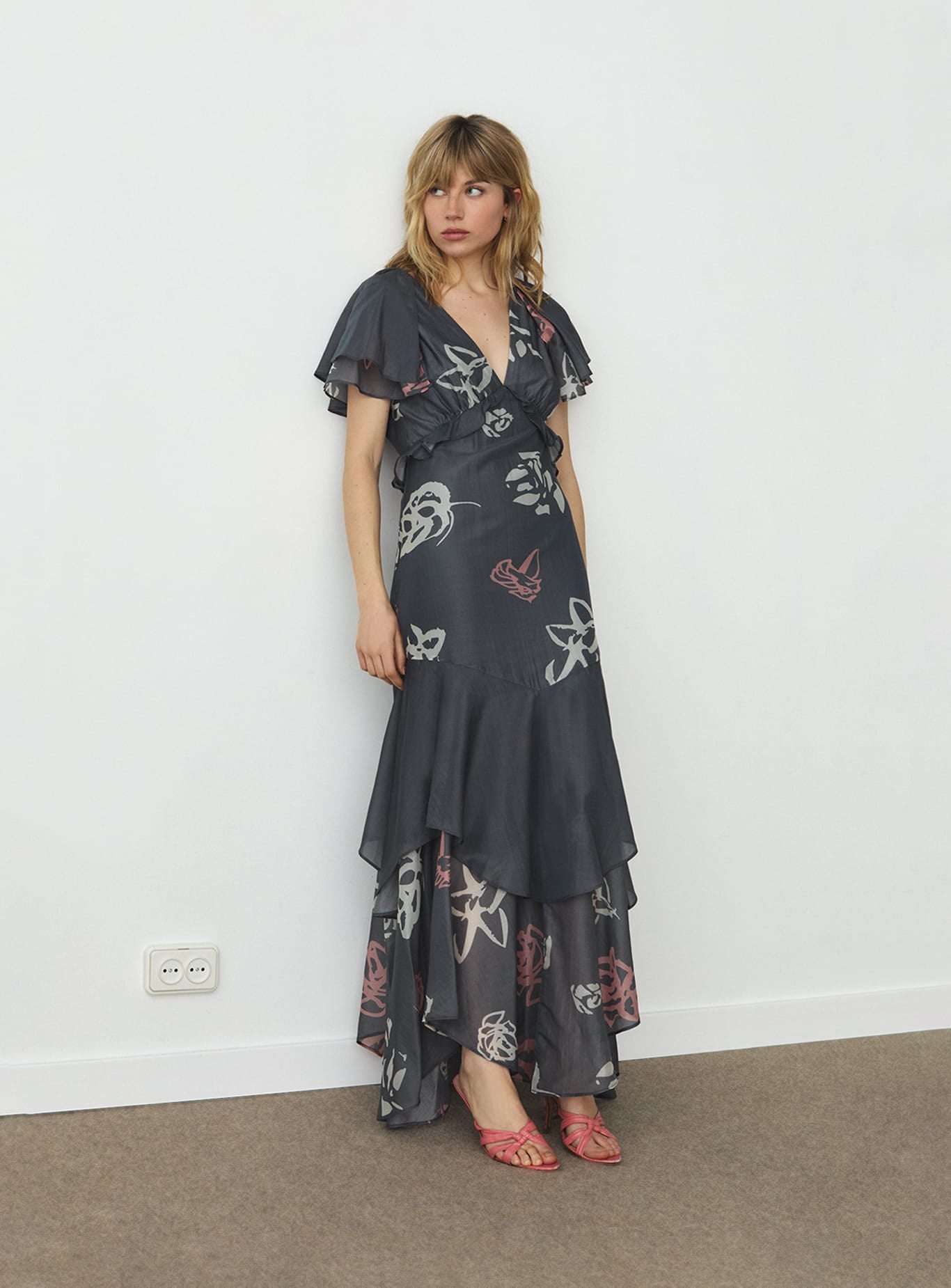 AMIRA GREY MIDI DRESS