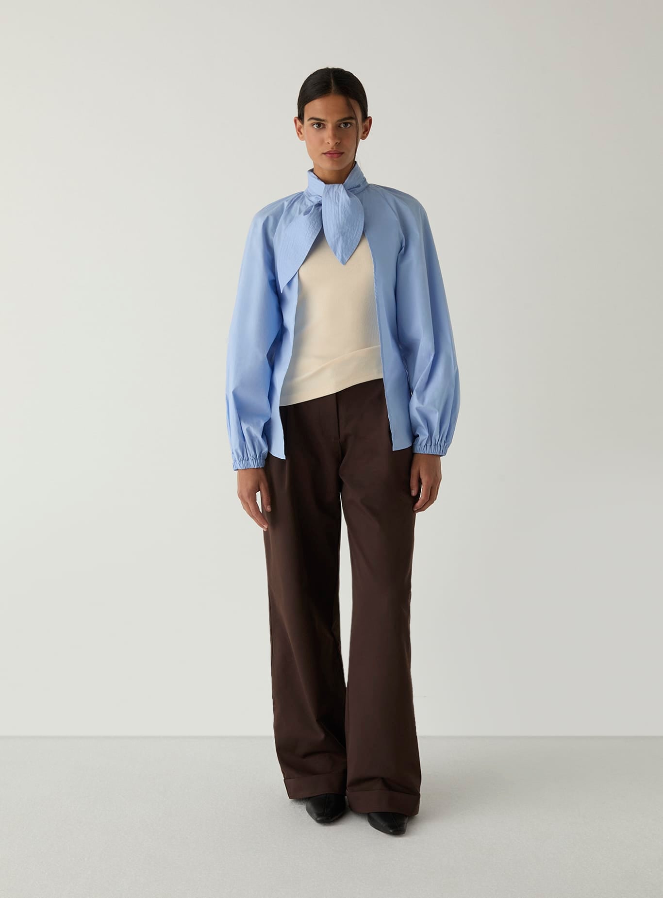 ASTER BLUE TIE BLOUSE