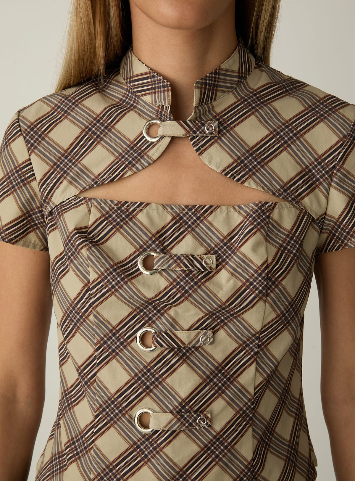 AZURA ECRU SQUARED TOP