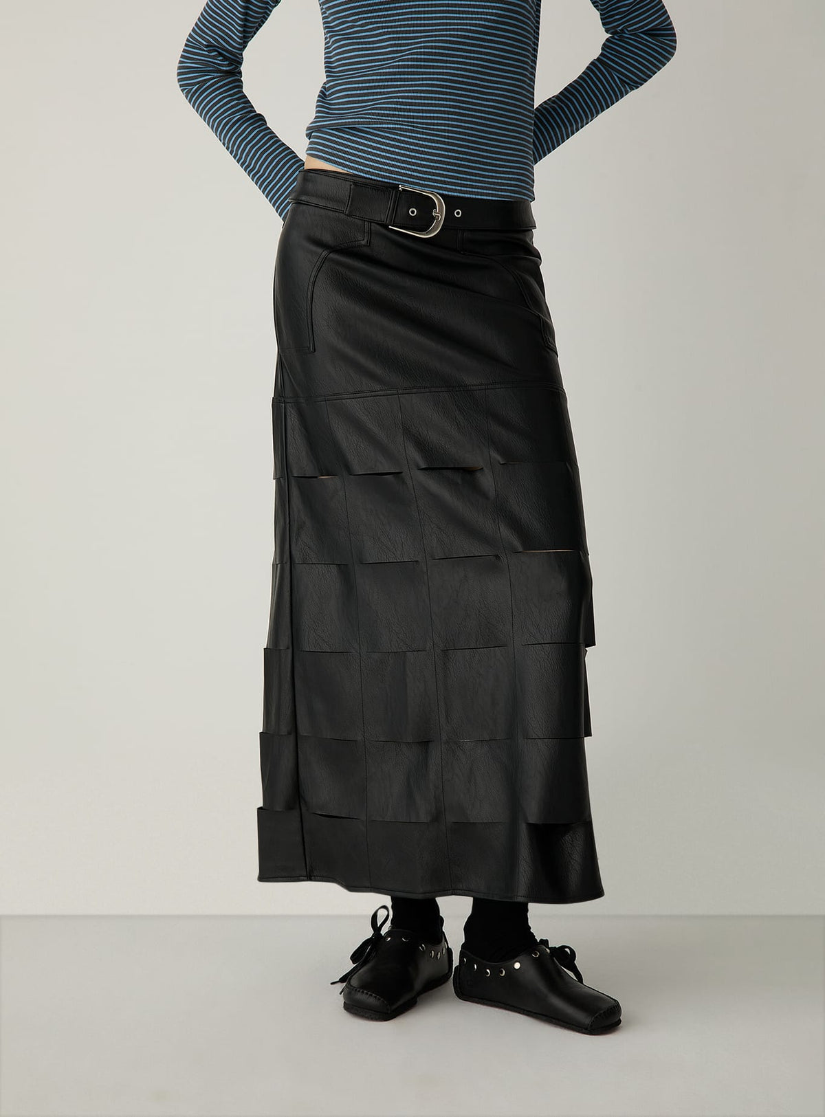 CLOSH BLACK MIDI SKIRT