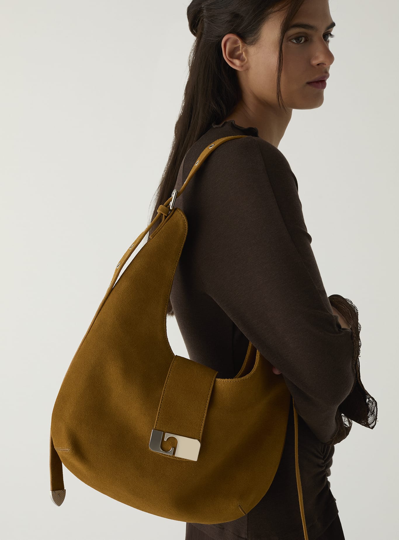 VIXEN CAMEL SUEDE BAG