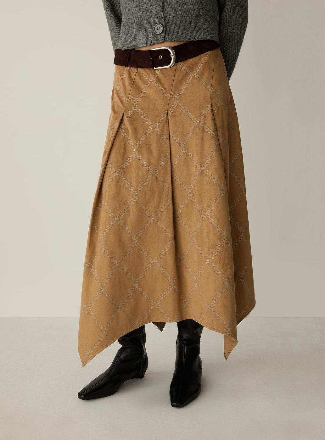 TYLA CAMEL EMBROIDERED MIDI SKIRT