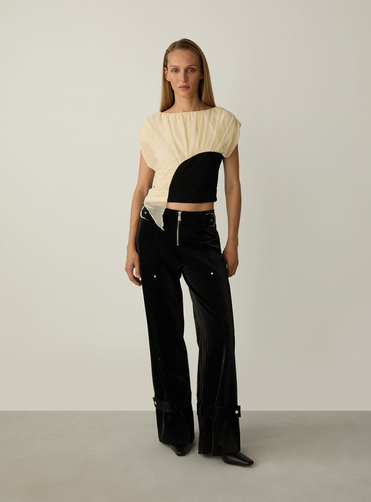 GEMINI ECRU DRAPED TOP