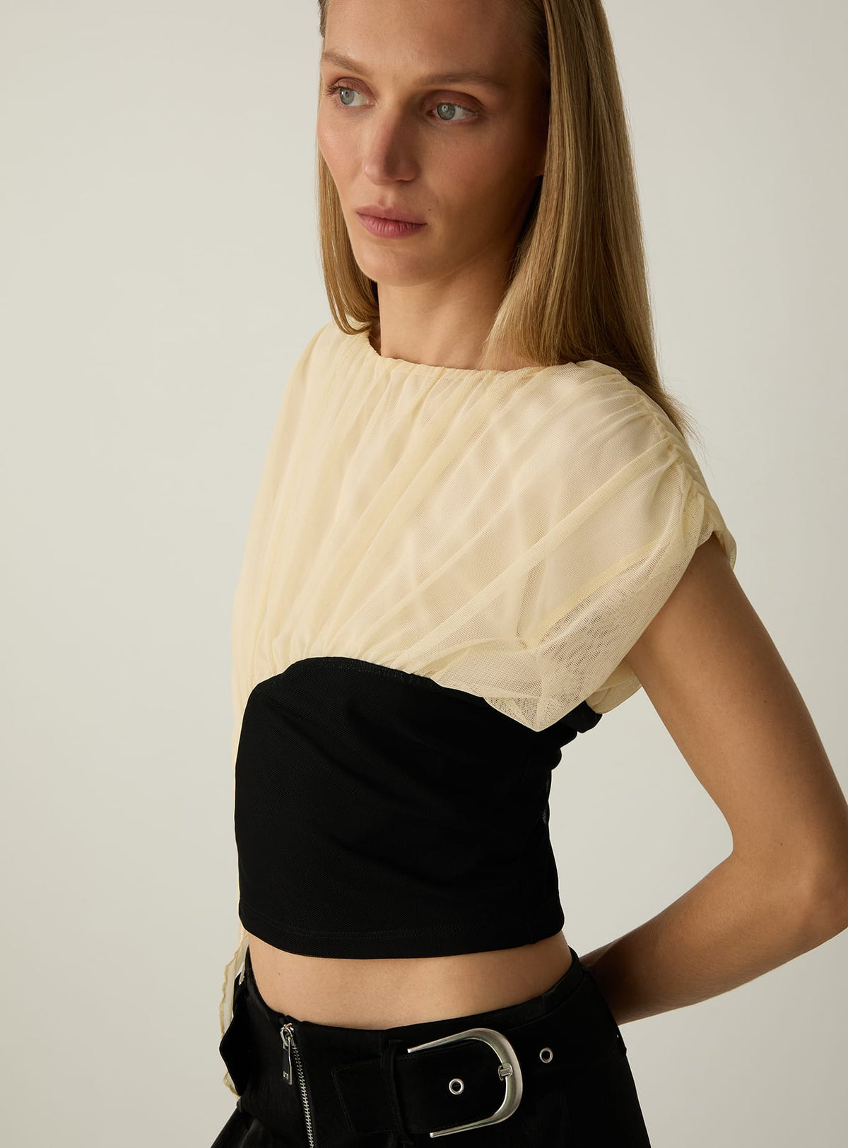 GEMINI ECRU DRAPED TOP