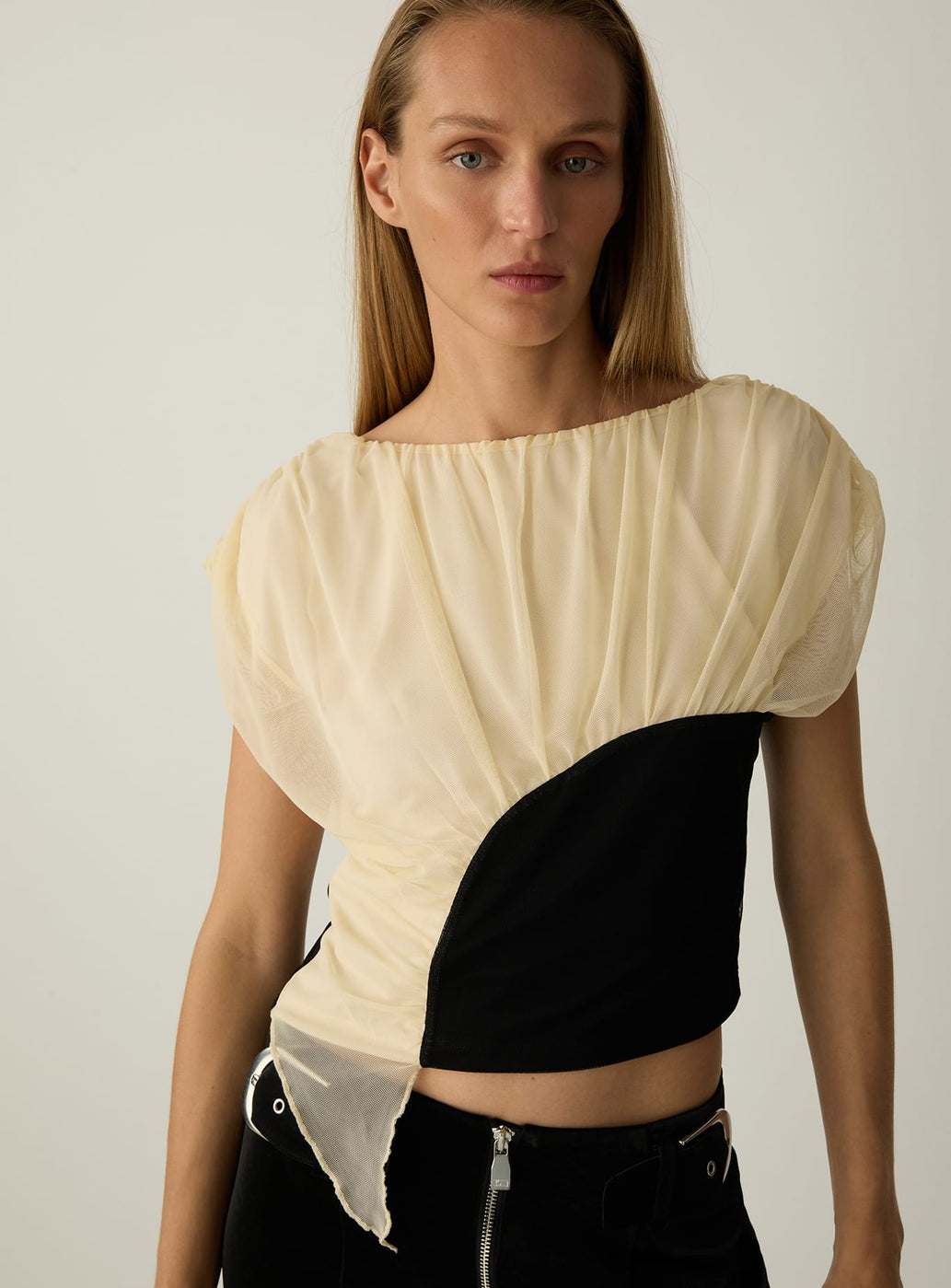 GEMINI ECRU DRAPED TOP