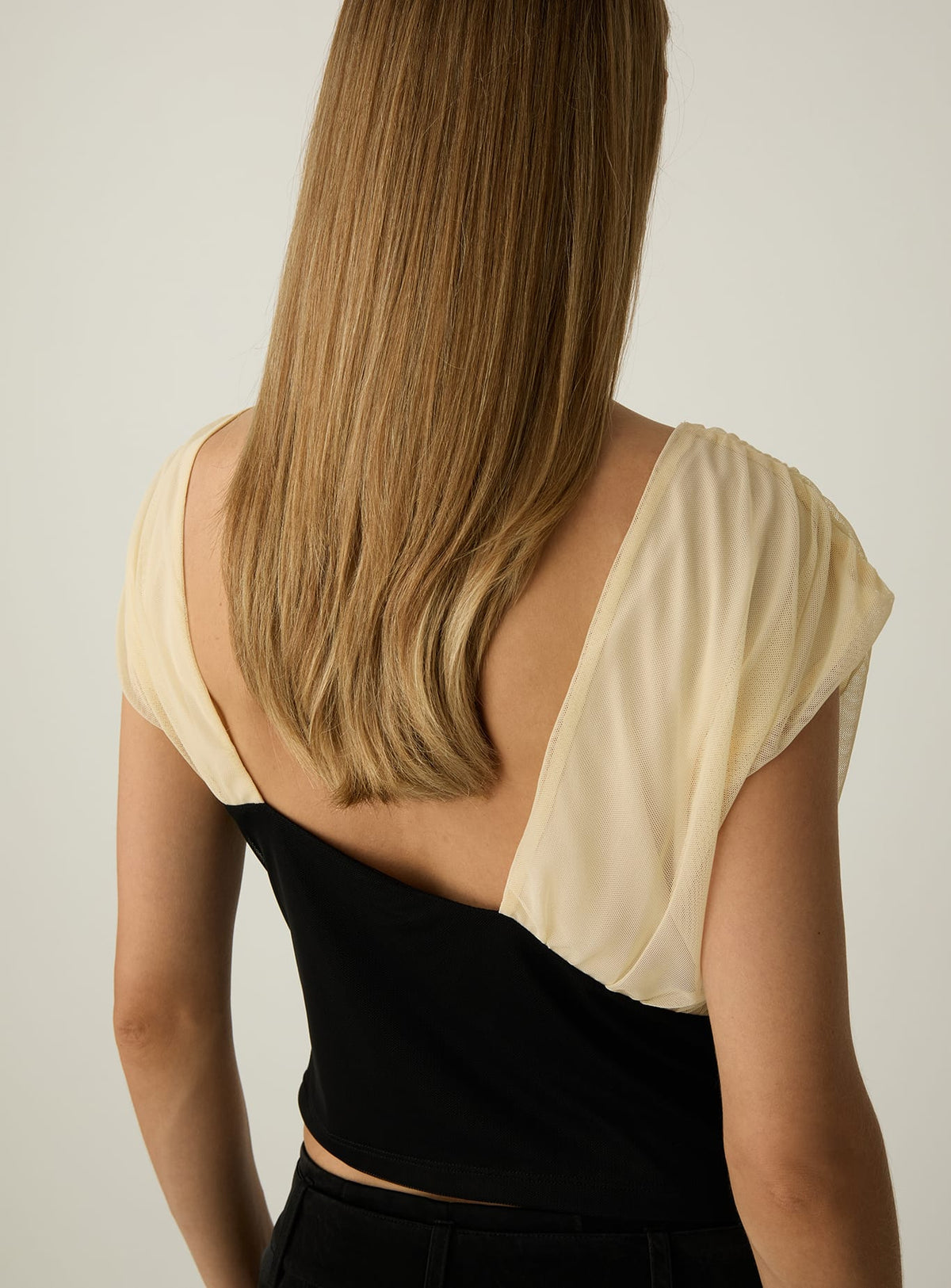 GEMINI ECRU DRAPED TOP