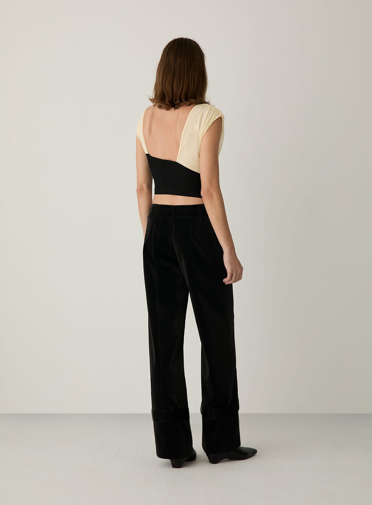 GEMINI ECRU DRAPED TOP
