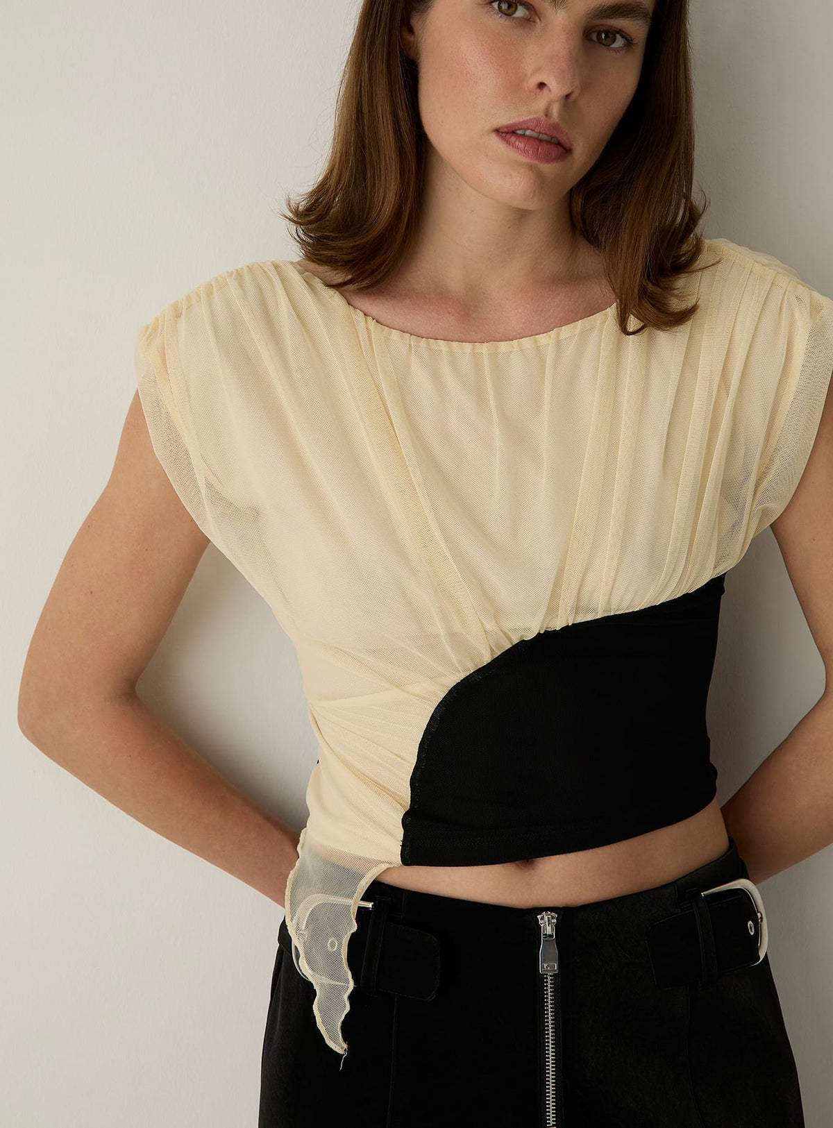 GEMINI ECRU DRAPED TOP