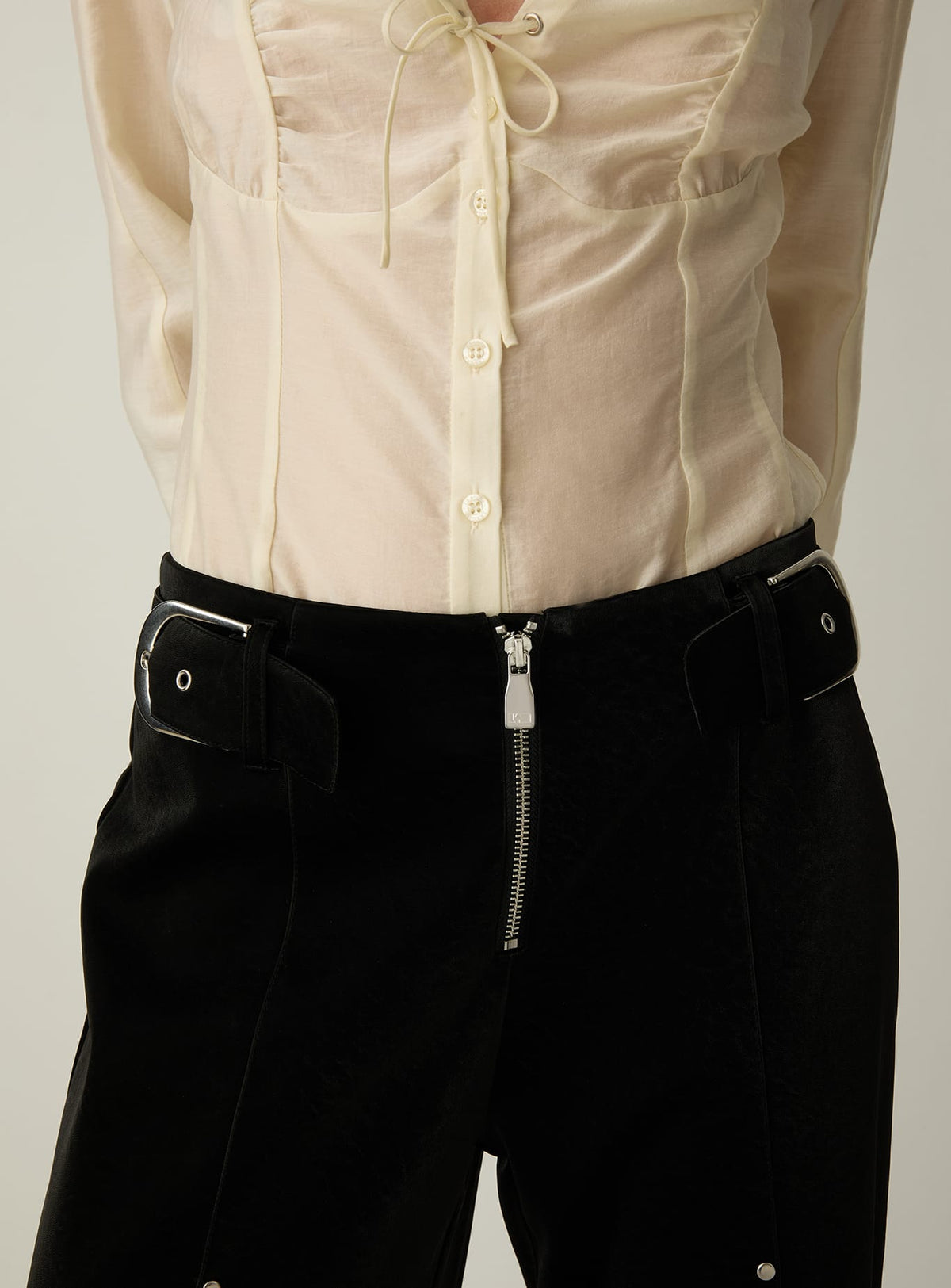 KAORI BLACK TEXTURED PANTS