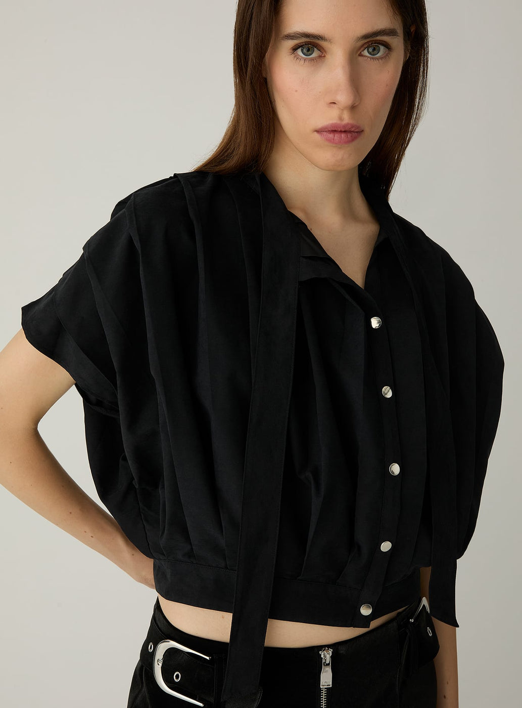 KORA BLACK PLEATED BLOUSE