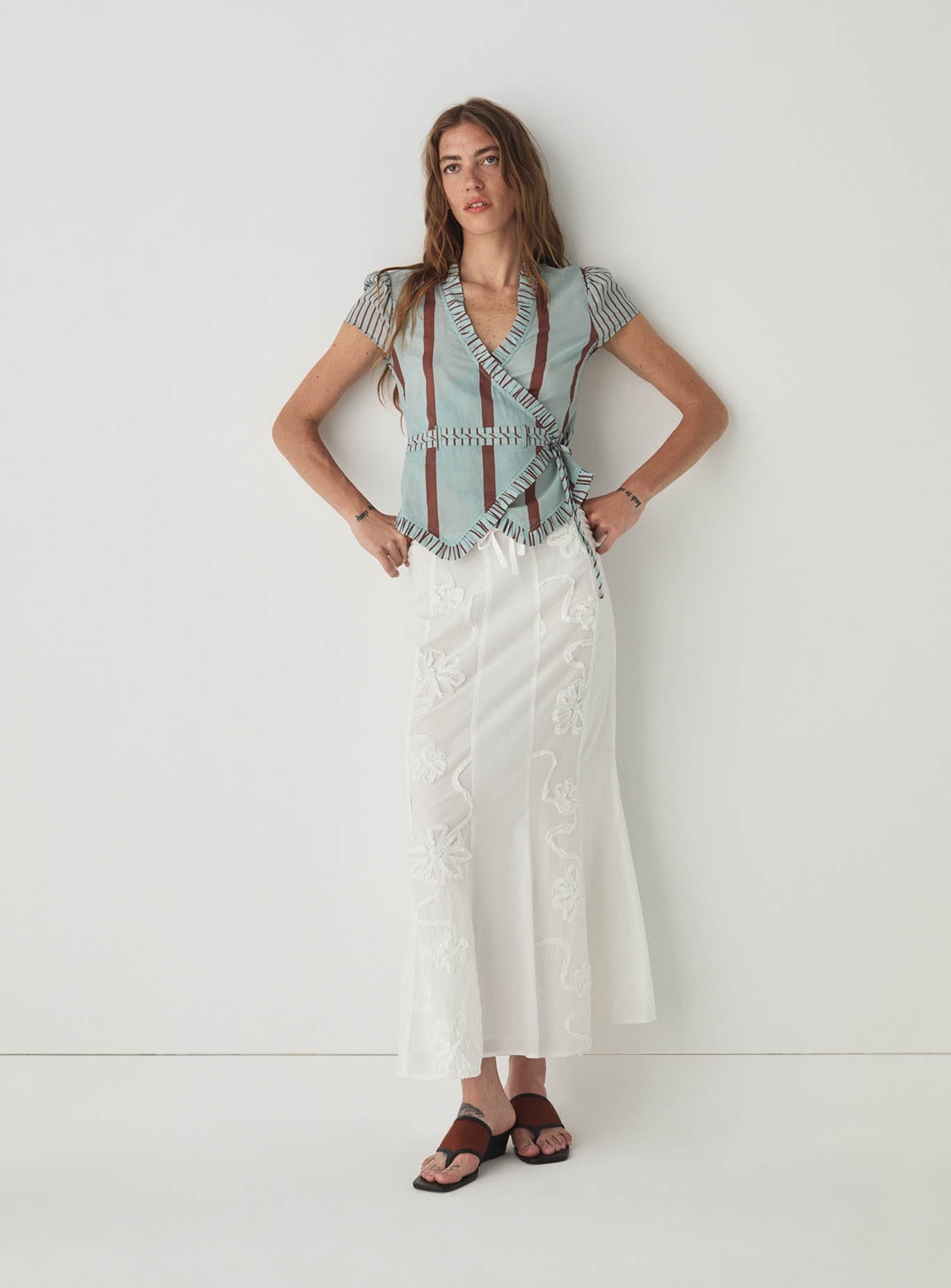 LILA WHITE MIDI SKIRT