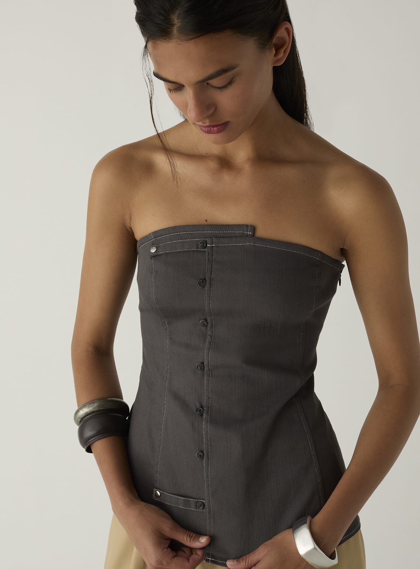 LIOREN GREY SLEEVELESS TOP
