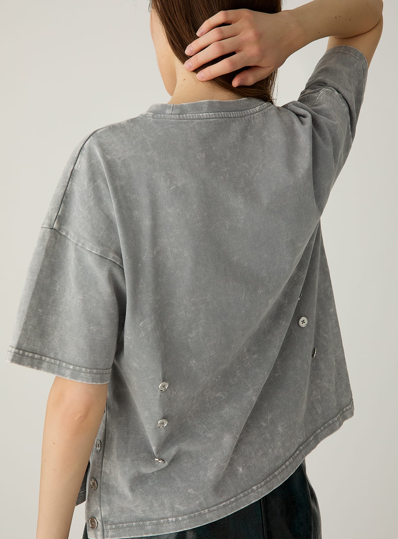 NAEVA GREY T SHIRT