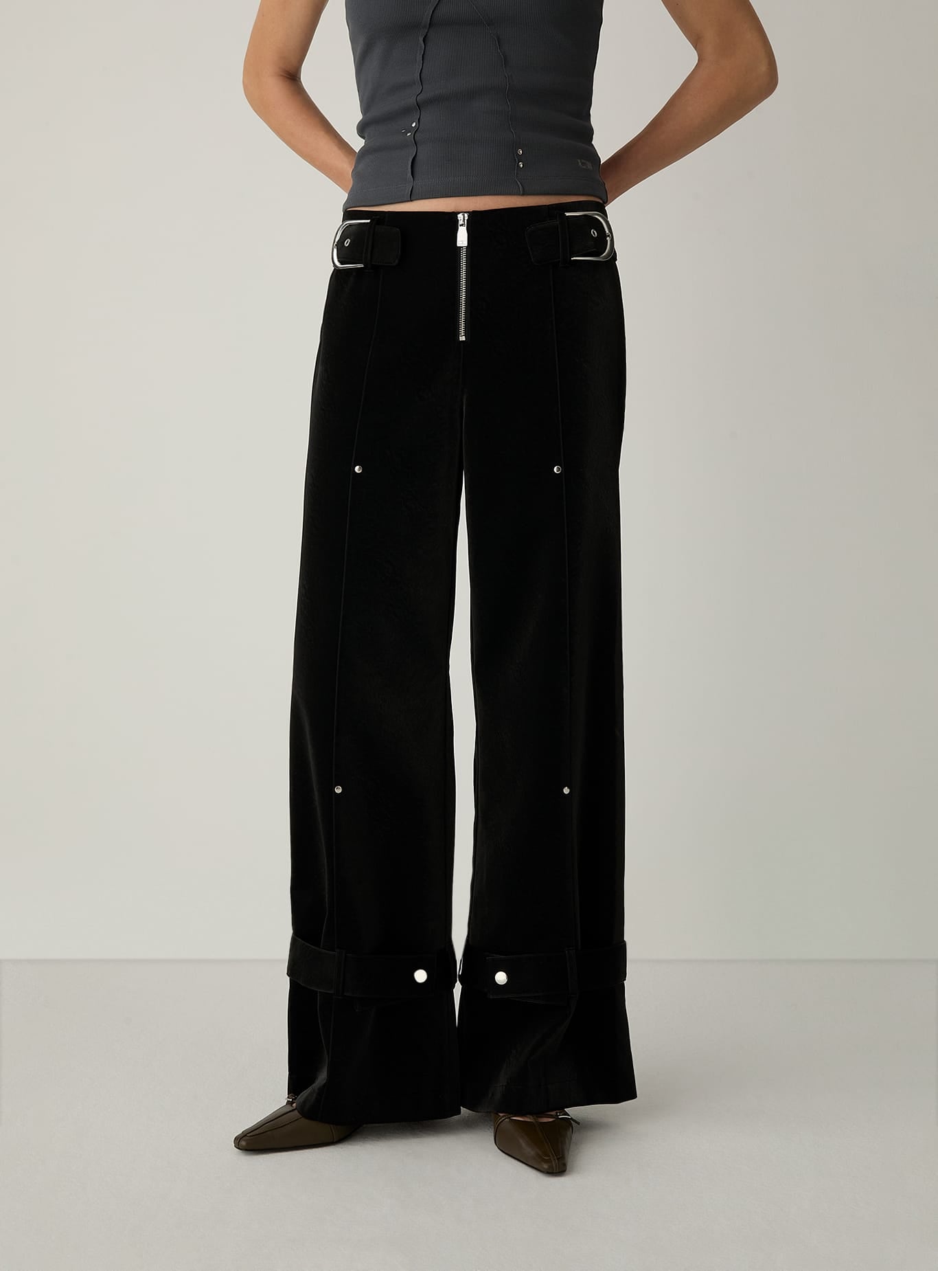KAORI BLACK TEXTURED PANTS