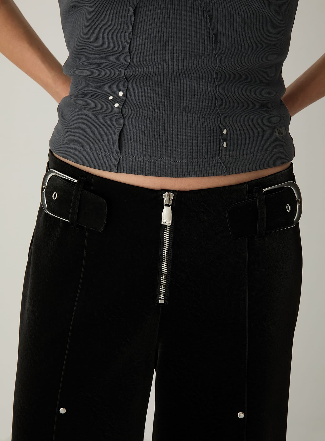 KAORI BLACK TEXTURED PANTS