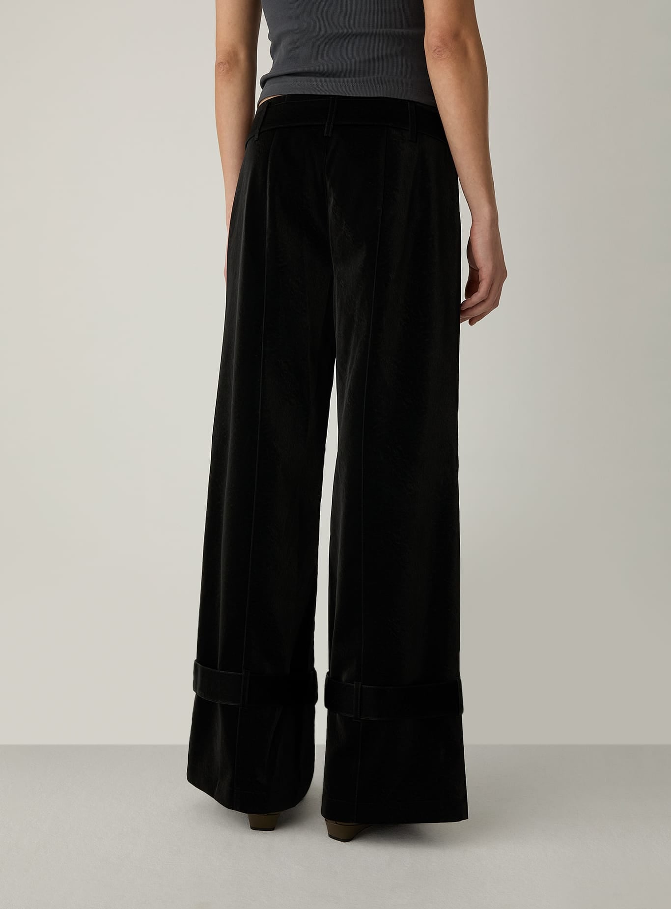 KAORI BLACK TEXTURED PANTS