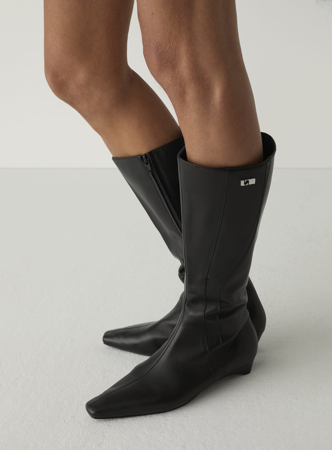 MAVE BLACK BOOTS
