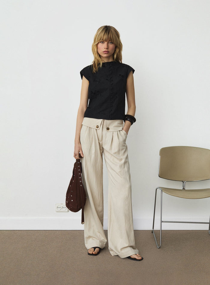 MELANI BLACK ASYMMETRIC BLOUSE