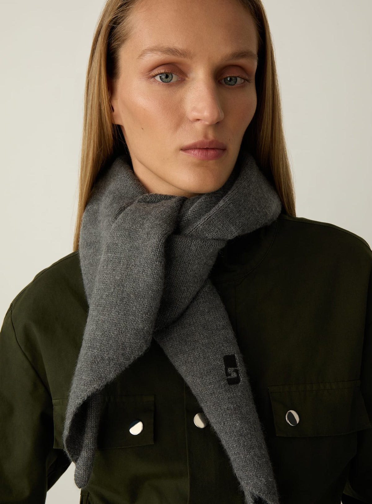 OSAKA GREY SCARF