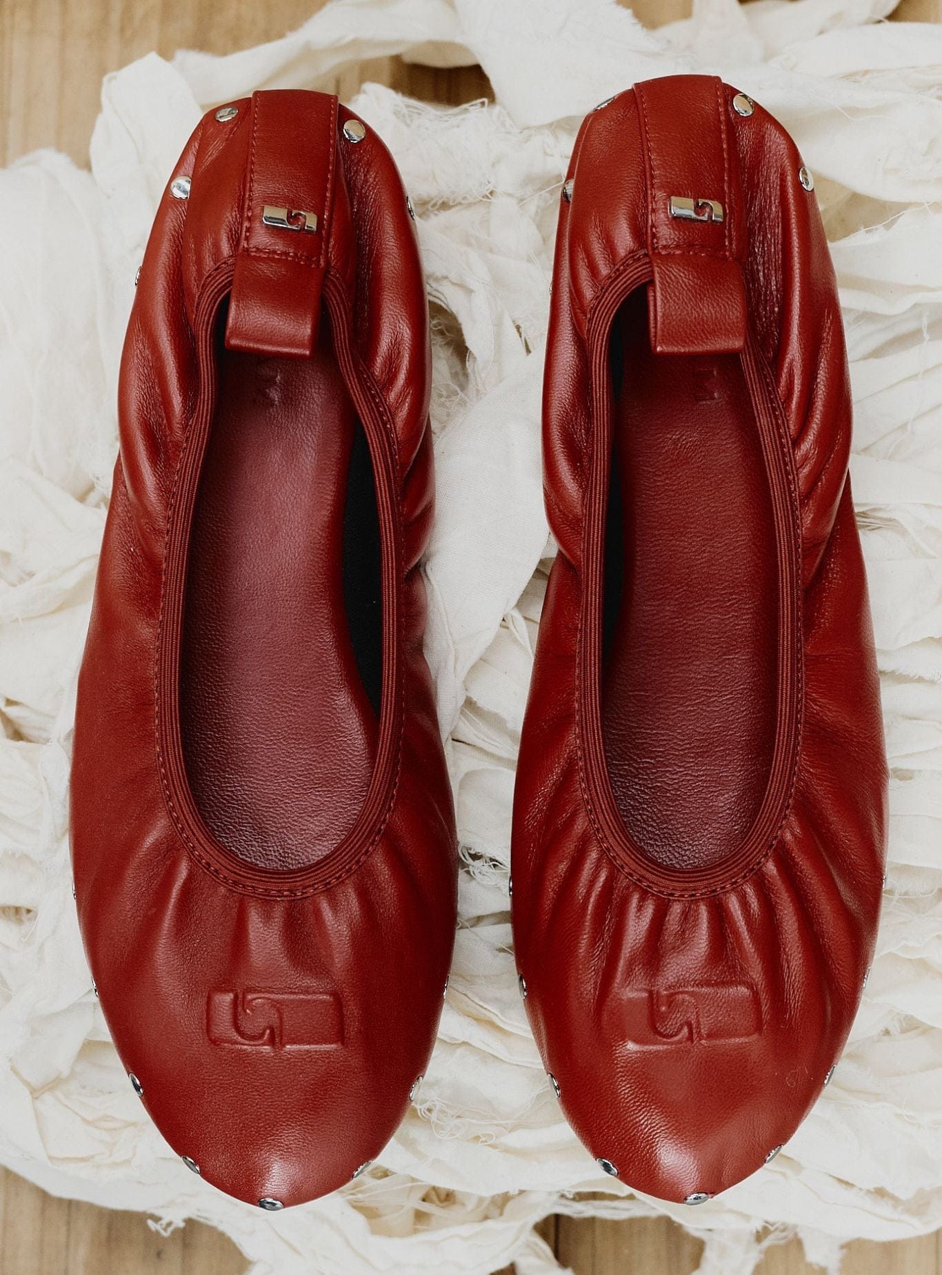 PLIÉ RED STUDS BALLERINA