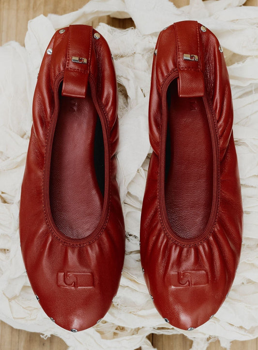 PLIÉ RED STUDS BALLERINA