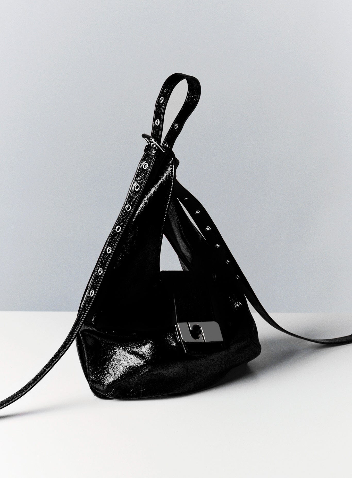 VIXEN BLACK BAG