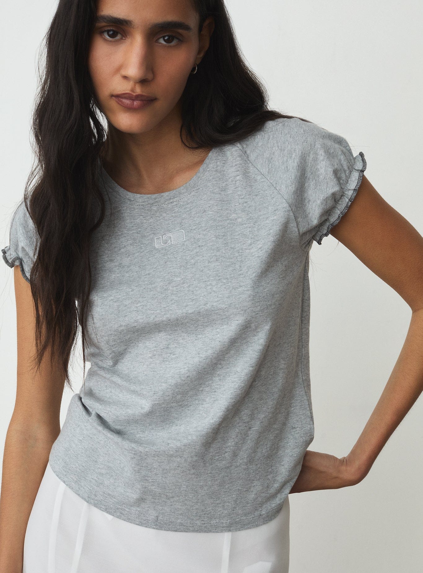 ZAIRA GREY EMBROIDERED LOGO T-SHIRT