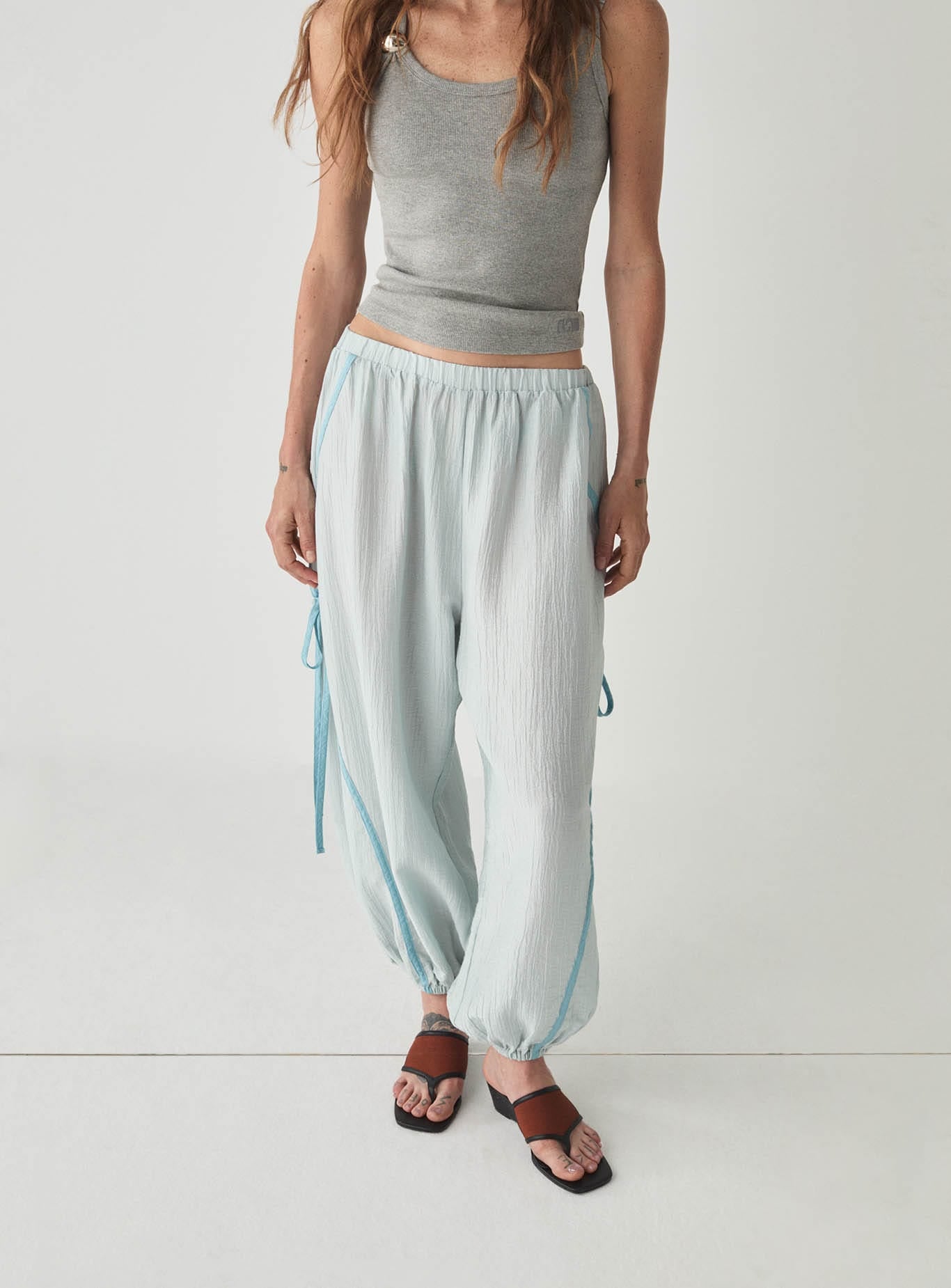 CLOVE BLUE BALLOON PANTS