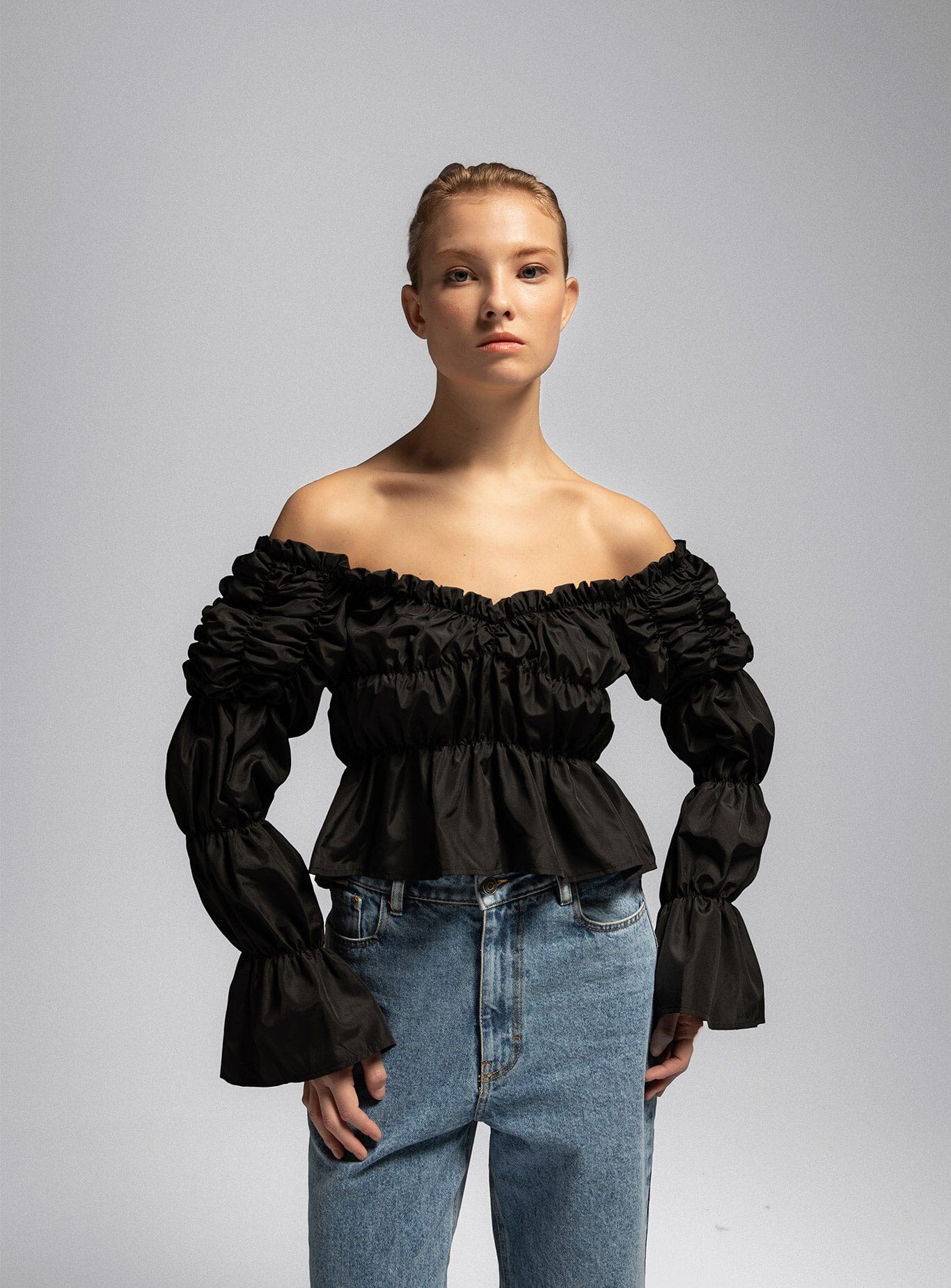 SADIE BLACK RUCHED BLOUSE