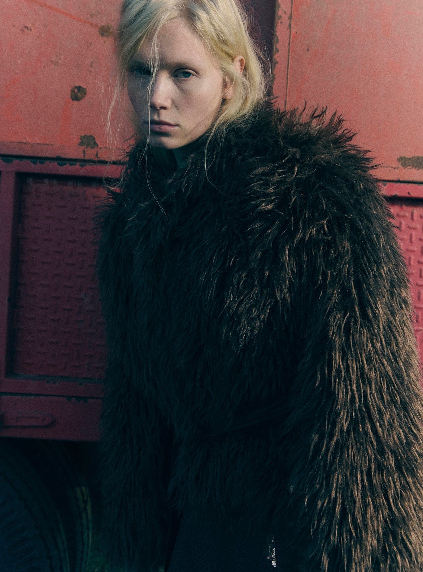 ZOYA BROWN SHEARLING SHORT COAT